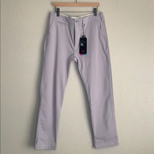 Levi’s Premium 502 Taper Chino